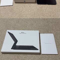 iPad Air 10.9インチ 第5世代 Wi-Fiモデル（中古）+Magic Keyboard（中古）+おまけ（新品未使用社外タッチペン）