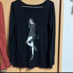 ムルーア　ロングTシャツ