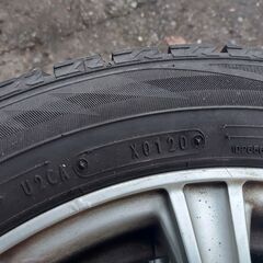 スタッドレスタイヤ付アルミホイール（185/60R15　の画像