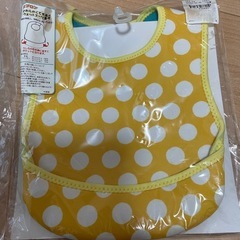 新品未開封☆お食事スタイ＋ダッドウェイ3枚入りの画像