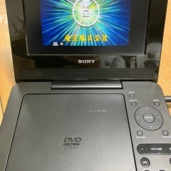 ポータブルDVDプレーヤー