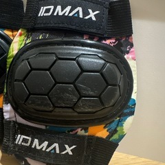 IDMAX 膝　プロテクターセット カラフル 幼児〜低学年用　自転車　スケボーの画像