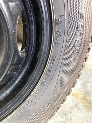 冬タイヤ ⭐︎195/80R15 ★ NV350 キャラバン用ホイール付き ★ 2021年製スタッドレス4本組