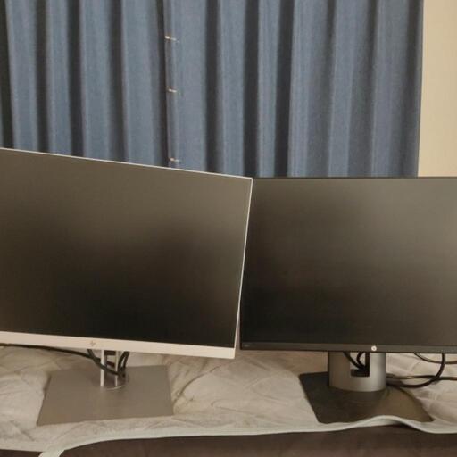 回転機能付 PCモニター ×２