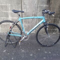 自転車　Bianchi ビアンキ クロスバイク カメレオンテ4　27段　チェレステカラーの画像