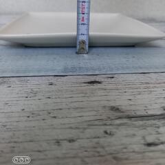 未使用キティの角形プレートの画像