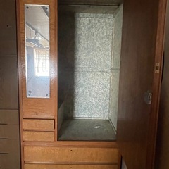 洋服ダンスの画像