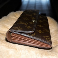 ルイヴィトン ポルトフォイユ サラ モノグラム 長財布の画像