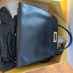 FENDI フェンディ　ピーカーブー　大きいサイズの画像