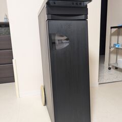 家庭用電子式ワインセラー（12本用）