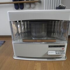 コロナ煙突式石油ストーブ（11年製）