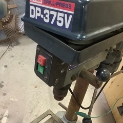 卓上ボール盤　ドリルの画像