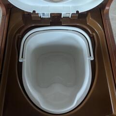 家具調ポータブルトイレの画像
