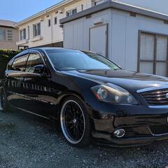 フーガ　カスタム車両　ローダウン　社外ホイール