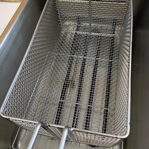 【ジャンク品】　マルゼン　フライヤー　MEF−M8FT ※2400010443459
