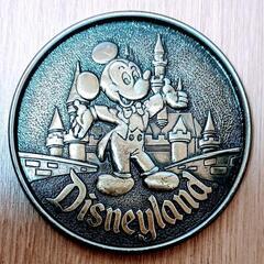 ディズニーランド銅風コースター、ポーチの画像