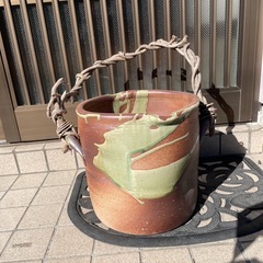 蔓付き鉢　陶器オブジェ 傘立て 壺 入れ物
