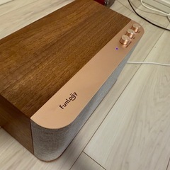 funlogy 新型スピーカー　木目調の画像
