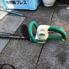 生け垣バリカン