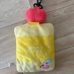 BT21 TATA パスケースの画像