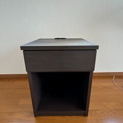 寝具サイドテーブル
