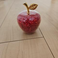 りんごの置物の画像