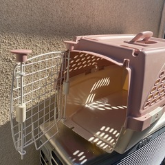ペットキャリー
の画像
