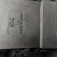 値下げLe meilleur黒ファーサンダルの画像