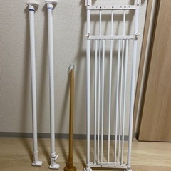 ニトリ 強力突っ張り棒 突っ張り棚