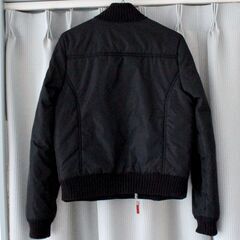 【GUESS】アウター　レディースの画像