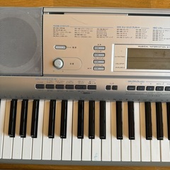 電池で動く電子ピアノ CTK-4000の画像
