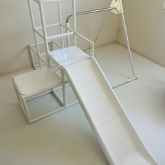 【お取引中】白いジャングルジムの画像