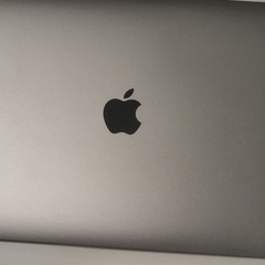 MacBook Pro2018 8GB 512GB 箱有りの画像