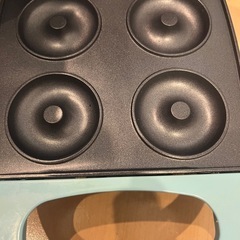 美品ドーナッツメーカー1度使用の画像