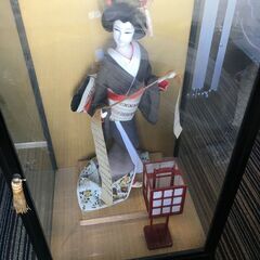 ♪あげます！0円 早目の引取希望 日本人形 ガラスケース付 イン...