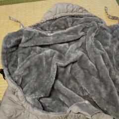 ベビーカーや抱ひもにつけるフードコートの画像