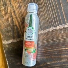ハーバルエッセンスドライシャンプー