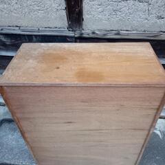 昭和な下駄箱　引戸なし　幅約７３cm　奥行約３４.５cm　高さ約８９cmの画像