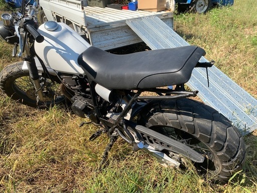 TW200 レストアベース