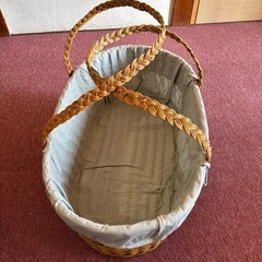 ラタンバスケットの画像