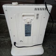 ハロゲンヒーター　HITACHI製　HLHｰ104　2012年製　動きますの画像