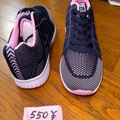 SALE - 未使用新品女性用軽量ランニングシューズの画像