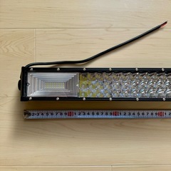 【未使用新品】LED作業灯 12V/24V汎用 52インチLEDライトバー 車用 50000LM 360W 6500k 広角狭角一体型発光 IP68防水 LEDワークライト ATV/SUV/トラック用品 現場作業 汎用作業灯 車外灯 の画像
