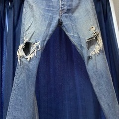 デニム　LEVI'S 501 ダメージ