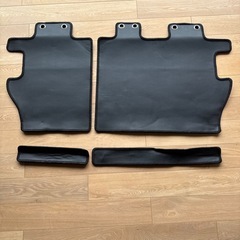 ハリアー　80系　ラッゲージルームカバー　ラゲージカバー　シートカバー　ラバーマット　ゴム　撥水の画像