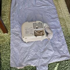 布団乾燥機　稼働品　裏ぶた欠品の画像