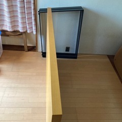 木のダイニングテーブル(150×90cm)の画像