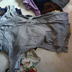 ★レディース服18枚福袋★春夏物その他★M.Lサイズ★衣装ケース付★ワンピ7、チュニック3、サロペット1、トップスス6、ガーデ1の画像