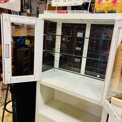 【武蔵小山店】  医療棚 ケビント ドクターキャビネット マルセン MARUSEN キャビネット 事務棚 事務キャビネット スチールキャビネット ドキュメントケース ビンテージキャビネット 古家具 アンティーク家具 ガラスケース ホワイトキャビネット オフホワイト 棚付き収納 スチール棚 ビンテージ 棚 ガラス扉収納 白家具 什器 レトロ家具 メディカルキャビネット 古道具 ヴィンテージ収納の画像