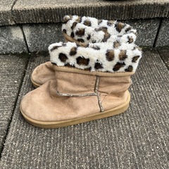子供用ブーツの画像